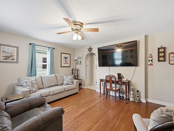 3rd image of 1123 S 22nd St