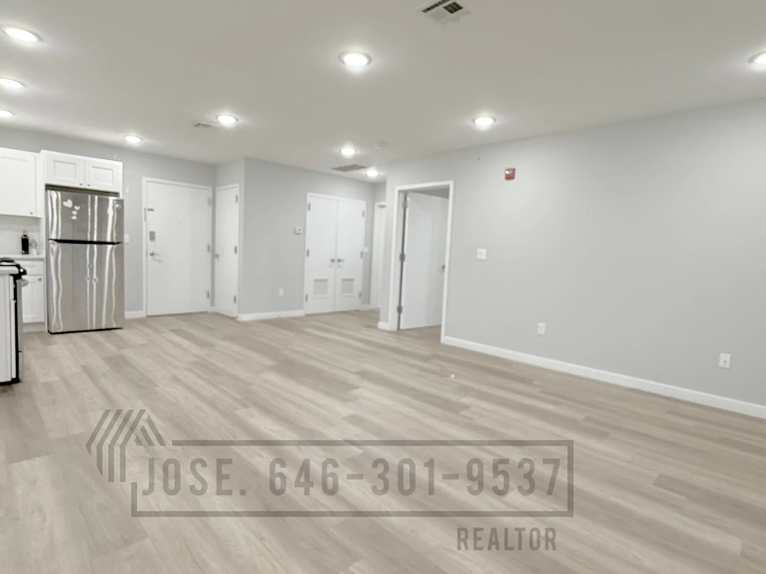 1 bed, $1,909 — Photo 3