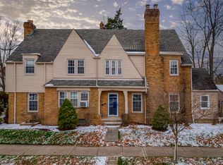 2232 Brockway Rd, University Heights, OH 44118