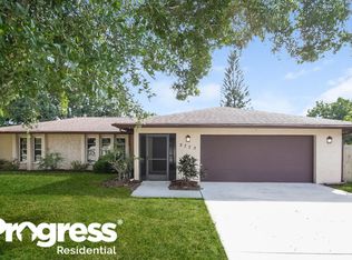 5773 Whistlewood Cir, Sarasota, FL 34232