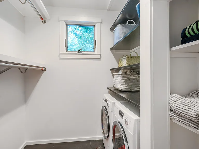 11 W 45th St #B — Photo 2