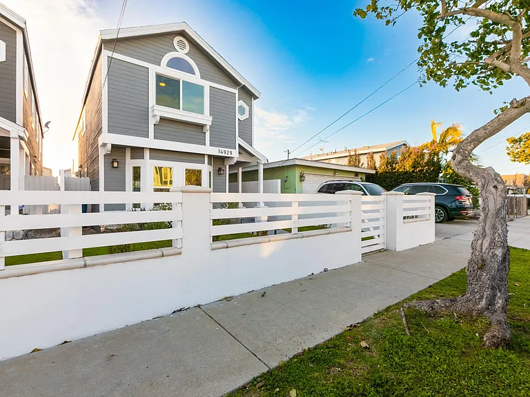 14929 Grevillea Ave — Photo 5