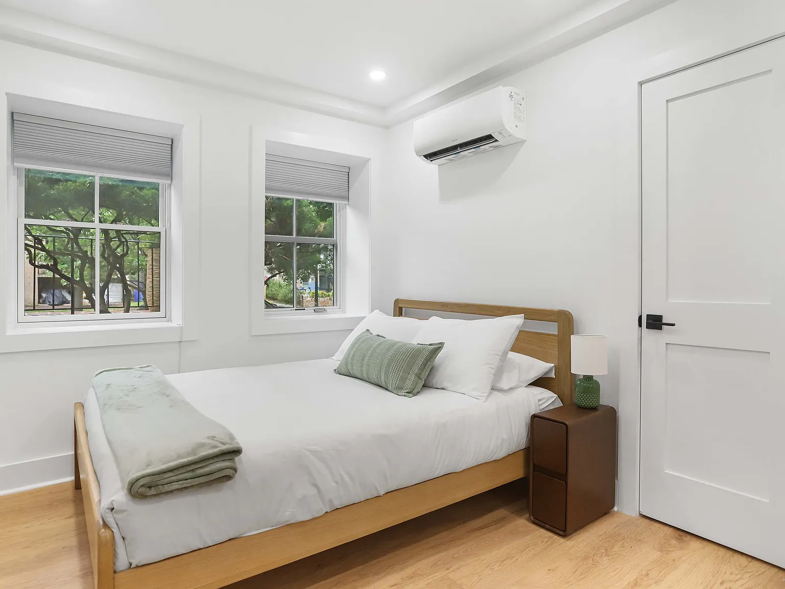 1 bed, 450 sqft, $3,990 — Photo 4