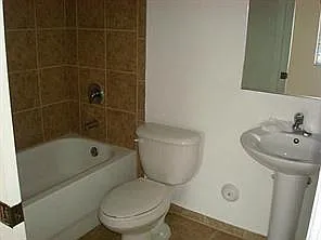 3 bed, 1348 sqft, $3,050 — Photo 4