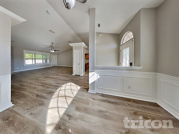 5th image of 2968 Majestic Oaks Ln
