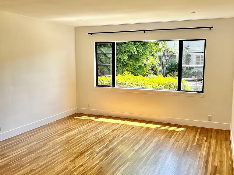 6234 La Mirada Ave — Photo 10