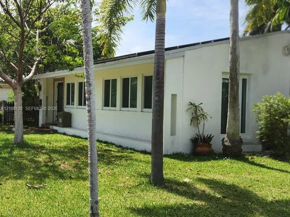 1607 Moffett St, Hollywood, FL 33020