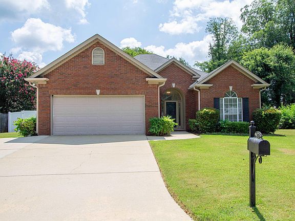 2nd image of 1753 Carlisle Cir