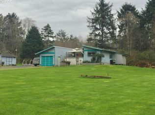 428 N Juniper St, Rockaway Beach, OR 97136