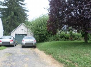 2119 Hobson Rd, Lancaster, PA 17602