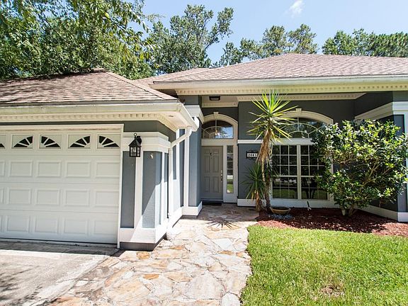 5th image of 2661 Stonegate Dr