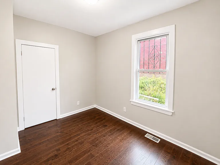 648 S 18th St #1 — Photo 14