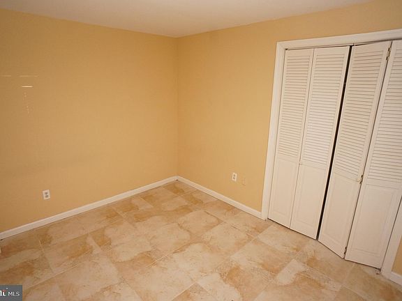4th image of 1754 Corcoran St NW APT 54B