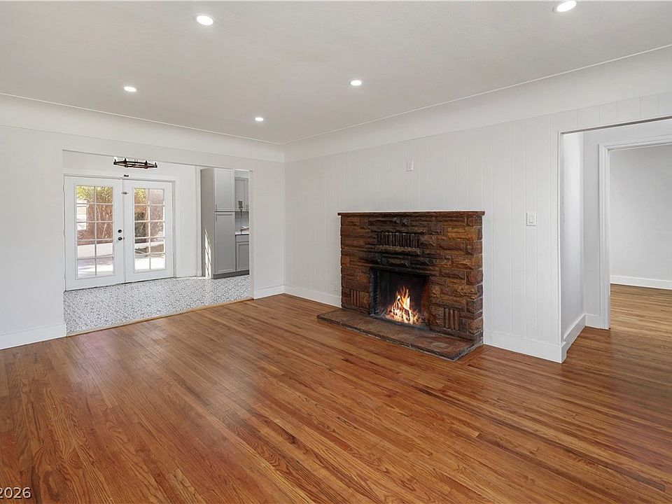 1st image of 1140 Hillside Pl