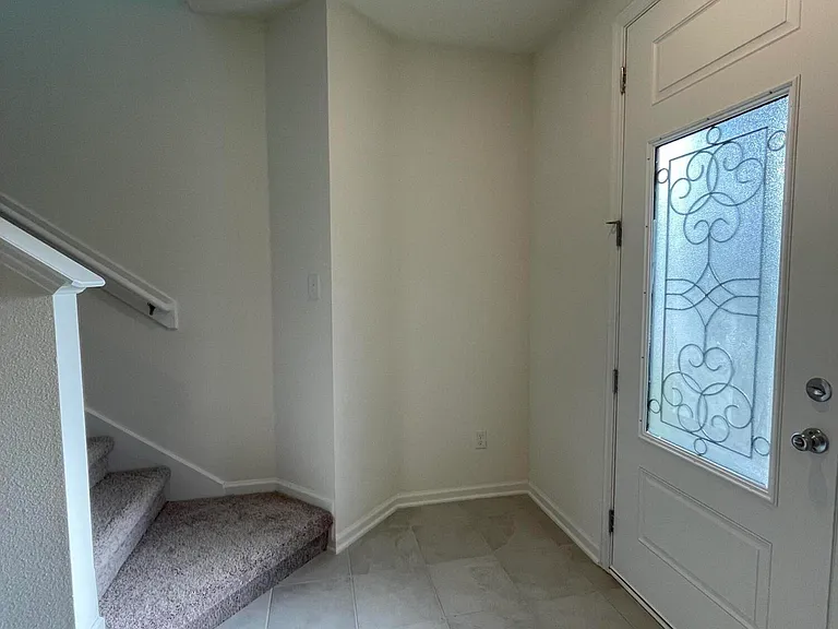 310 Rambling Brook Trl — Photo 4