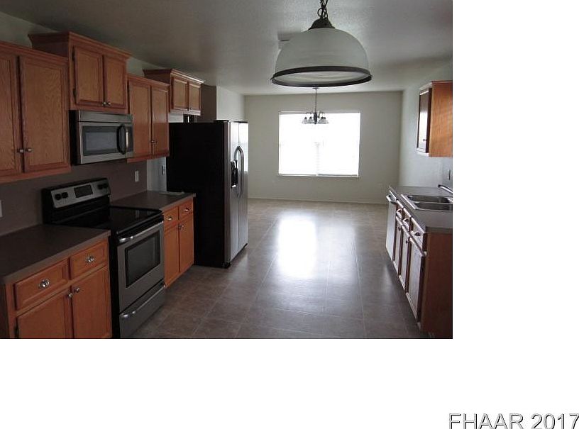 2nd image of 816 13th Ct