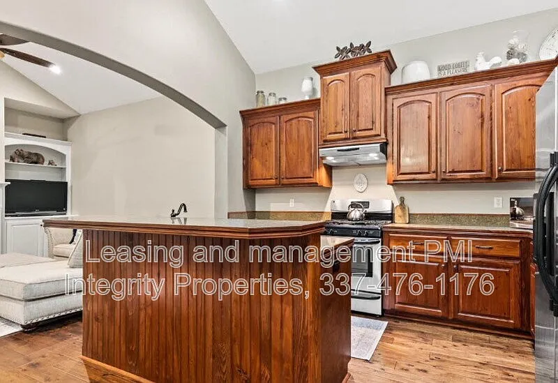 2 bed, 2.0 bath, 1211 sqft, $1,500 — Photo 2
