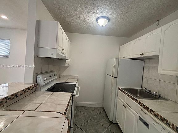 5th image of 19 Crossings Cir APT H