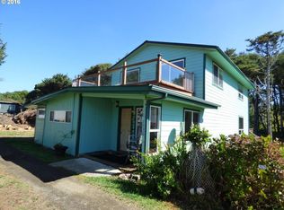 7536 NW Finisterre Ave, Yachats, OR 97498