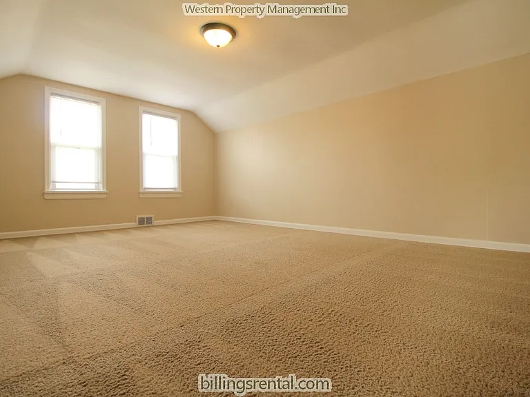 743 Wyoming Ave — Photo 7