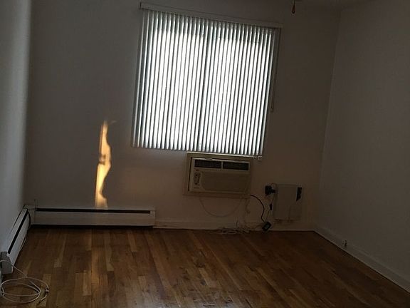 5th image of 3052 72nd St #2