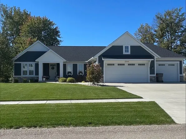 2544 Cedar West Dr, Jenison, MI 49428
