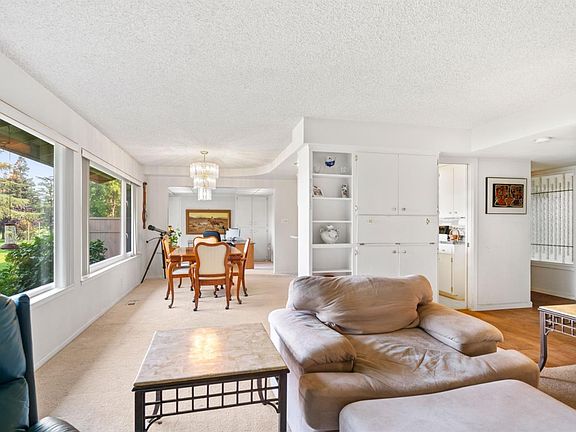 5th image of 7401 Fairway Two Ave APT 1