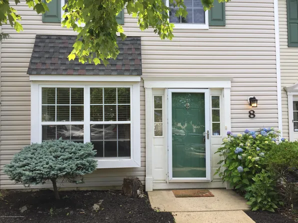 21 Haverford Ct Unit 8, Freehold, NJ 07728