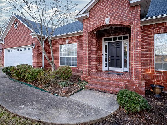 2nd image of 8 Carriage Creek Dr