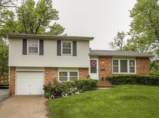 9424 Craig Dr, Overland Park, KS 66212