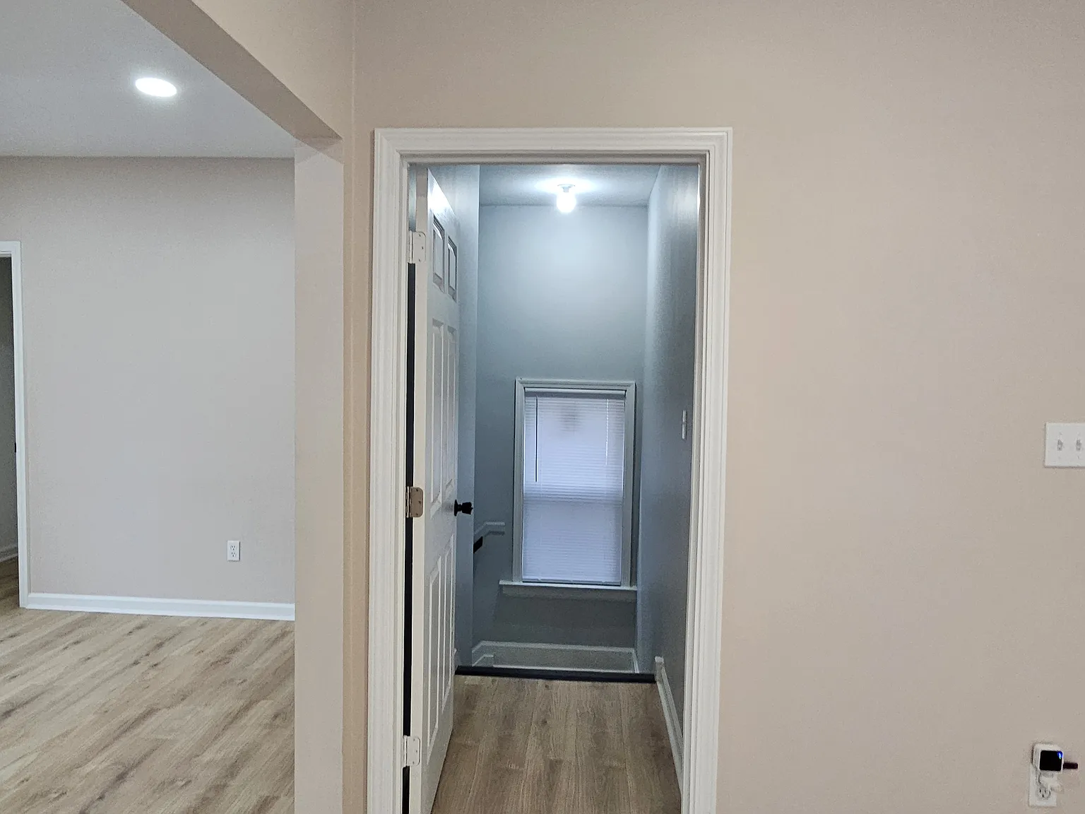 2935 Hogarth St — Photo 4