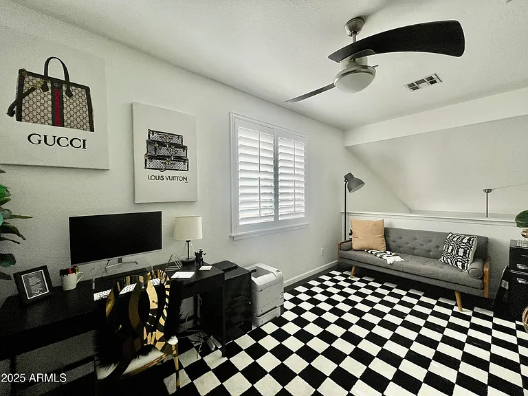 1225 N 36th St #1031 — Photo 24