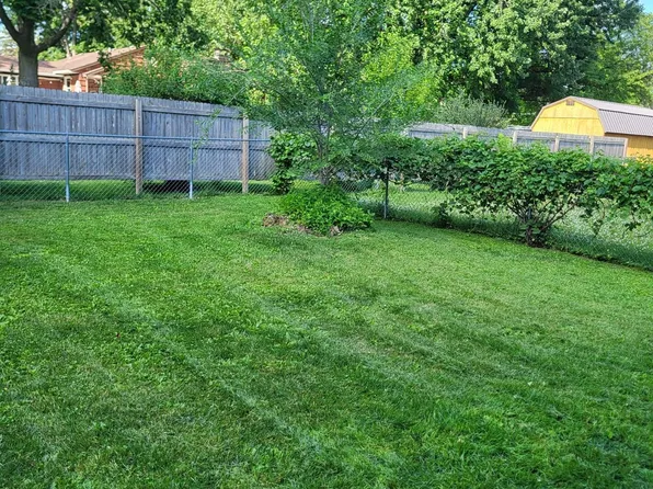 1821 28th St NW, Rochester, MN 55901