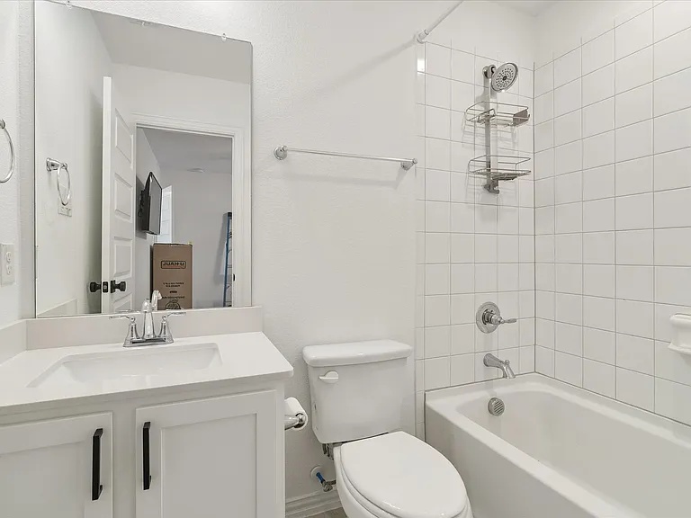 10032 Travis Dr — Photo 15