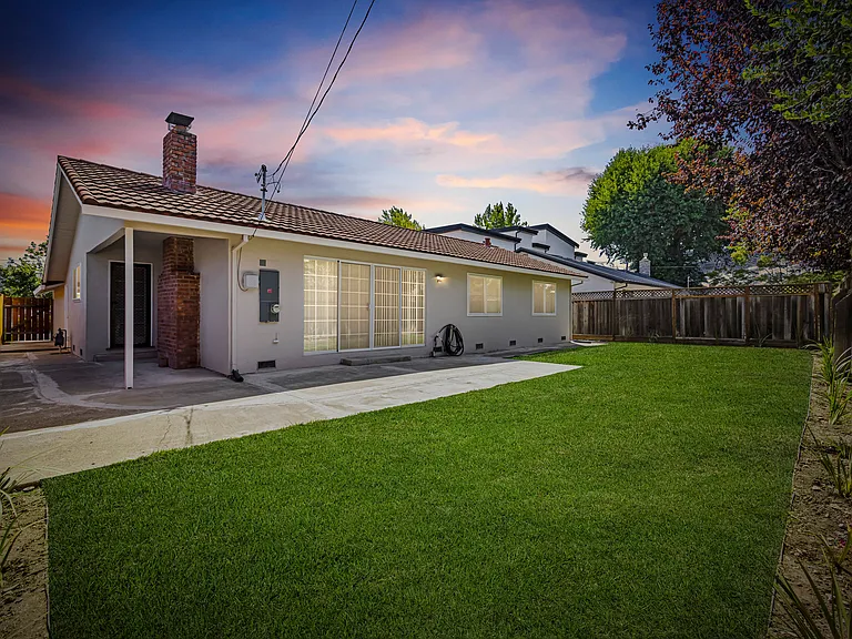4623 Borina Dr — Photo 32