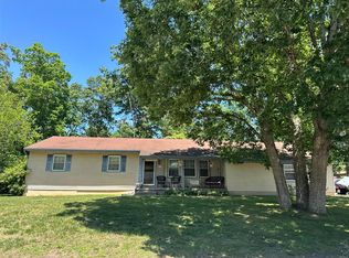 2220 Mistletoe Ln, Millville, NJ 08332