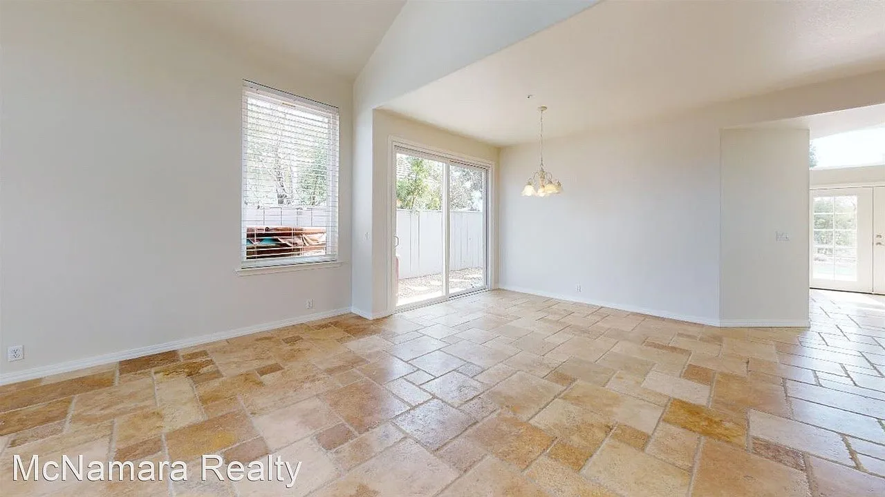 4655 Snapdragon Way — Photo 4
