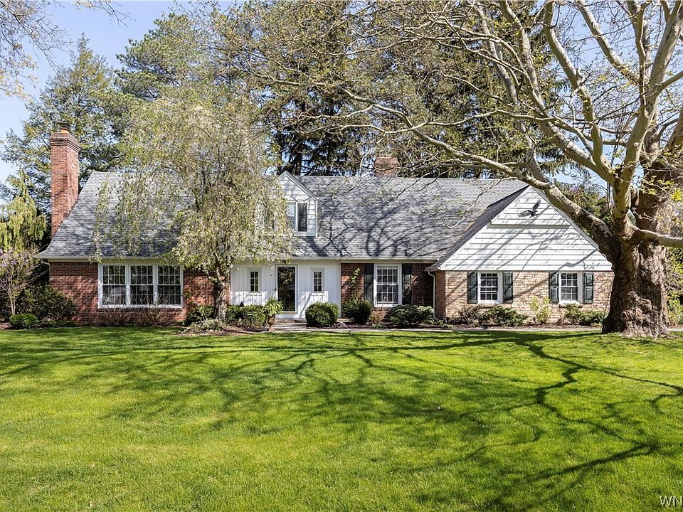1st image of 195 Roycroft Cir