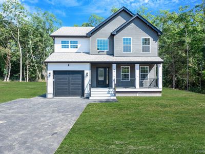 39 Lakeview Drive, Middle Island, NY, 11953