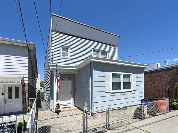 1807 Manhattan Avenue image 1 of 31