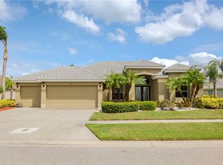 121 Star Shell Dr, Apollo Beach, FL 33572