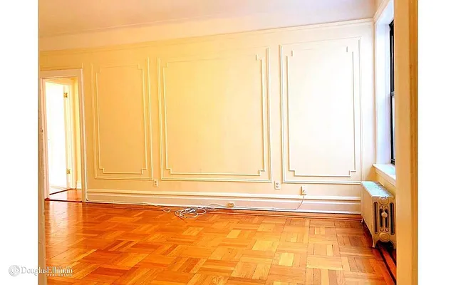 Rented by Douglas Elliman | media 21