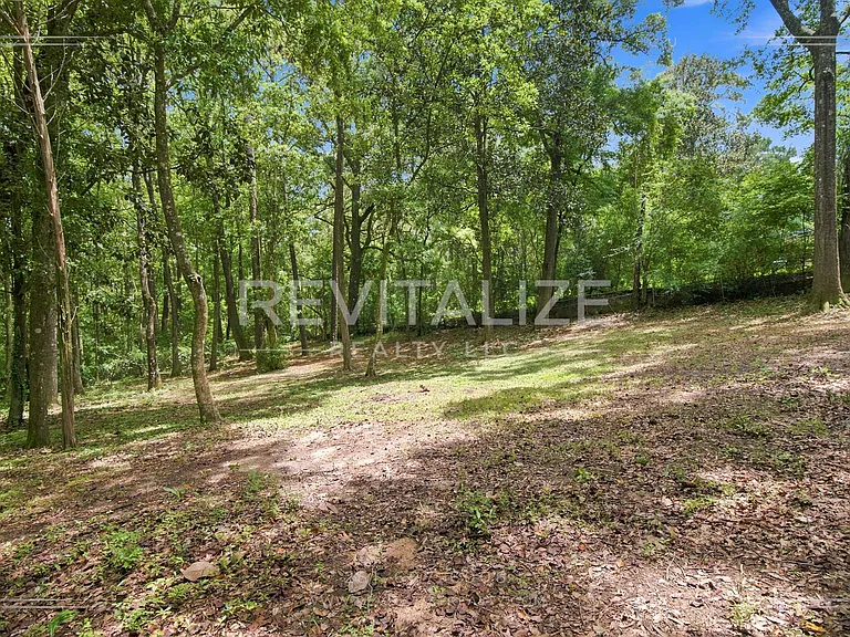 2739 Knollwood Dr — Photo 44