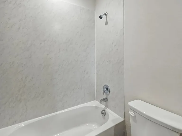 505 Lansdowne Dr — Photo 17