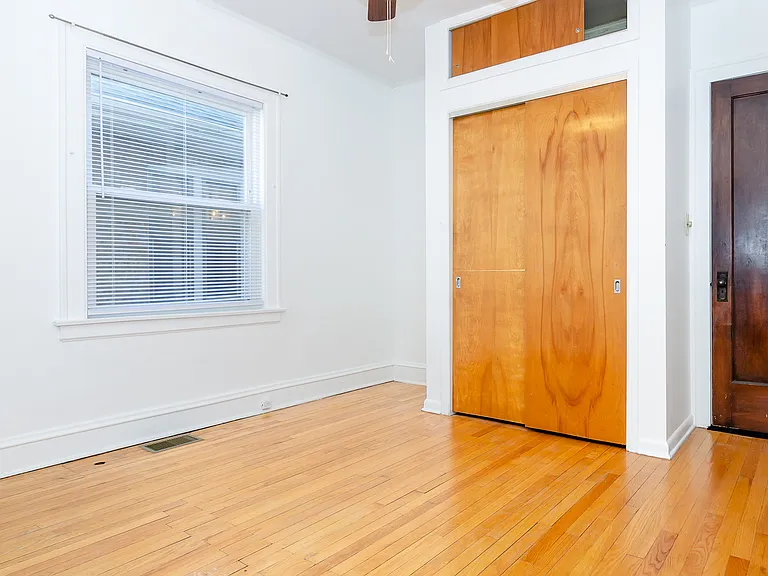 1033 Hayes Ave — Photo 13