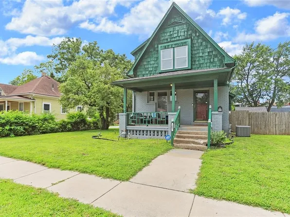 205 S Walnut St, Olathe, KS 66061