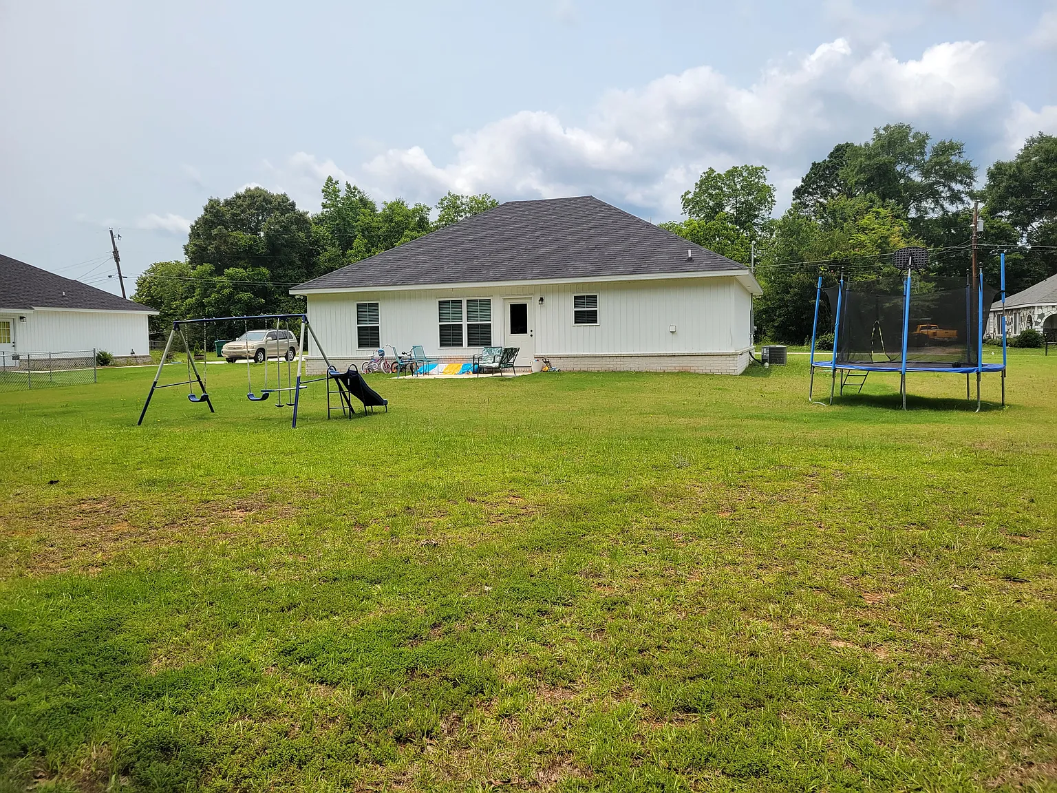 3 bed, 1468 sqft, $1,800 — Photo 3