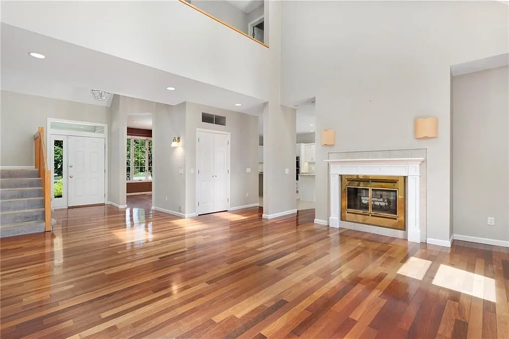 110 Osprey Dr — Photo 4