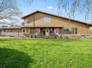 3711 Clover Rd, Manitowoc, WI 54220