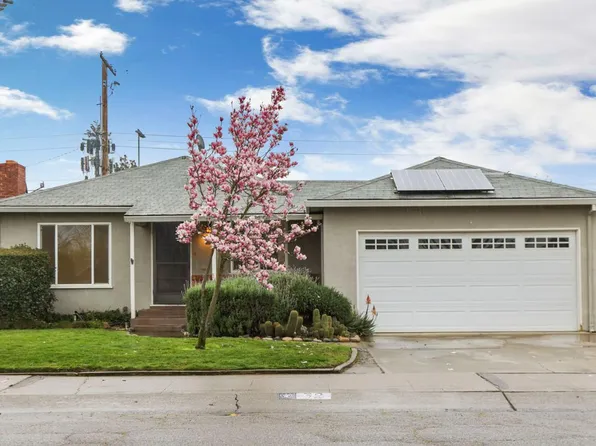 32 S Corinth Ave, Lodi, CA 95242